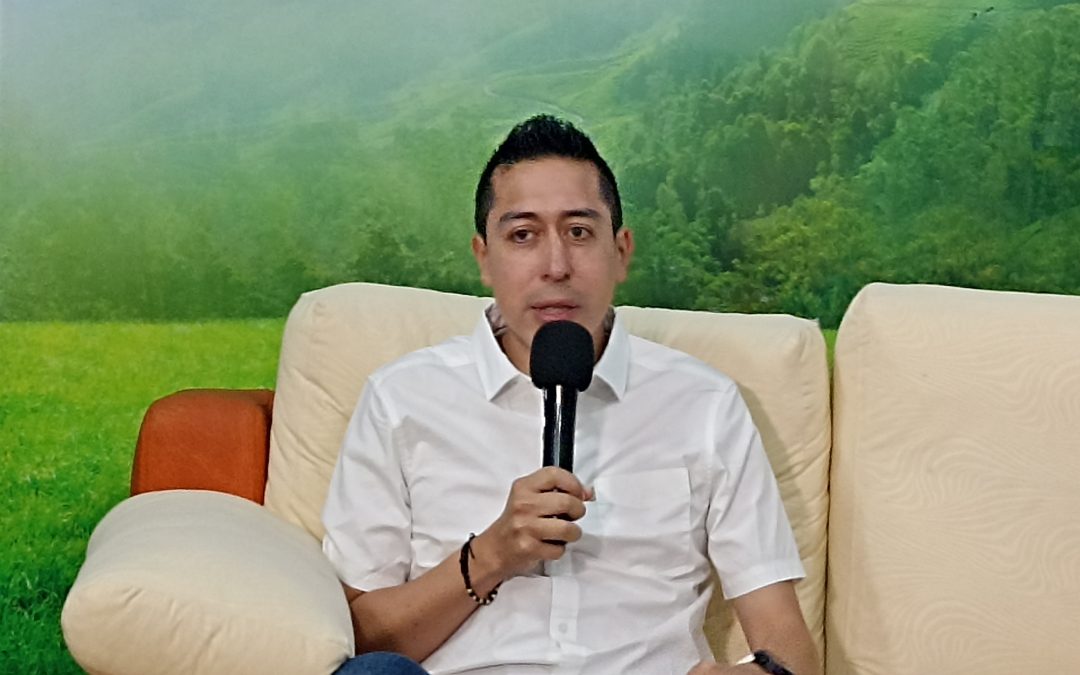 John Amaya pedalea rumbo al Senado con una agenda verde y territorial